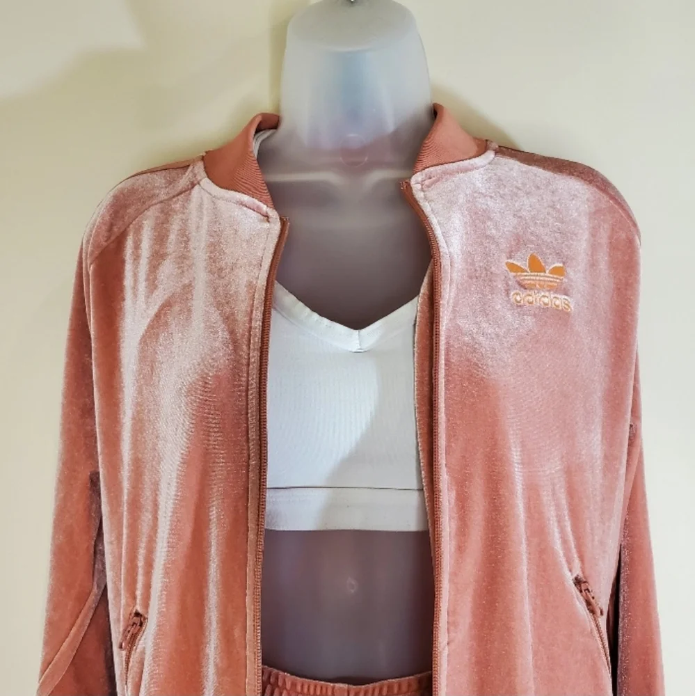 Adidas Originals Pink Velvet Jacket and Shorts Small - Picture 4 of 8